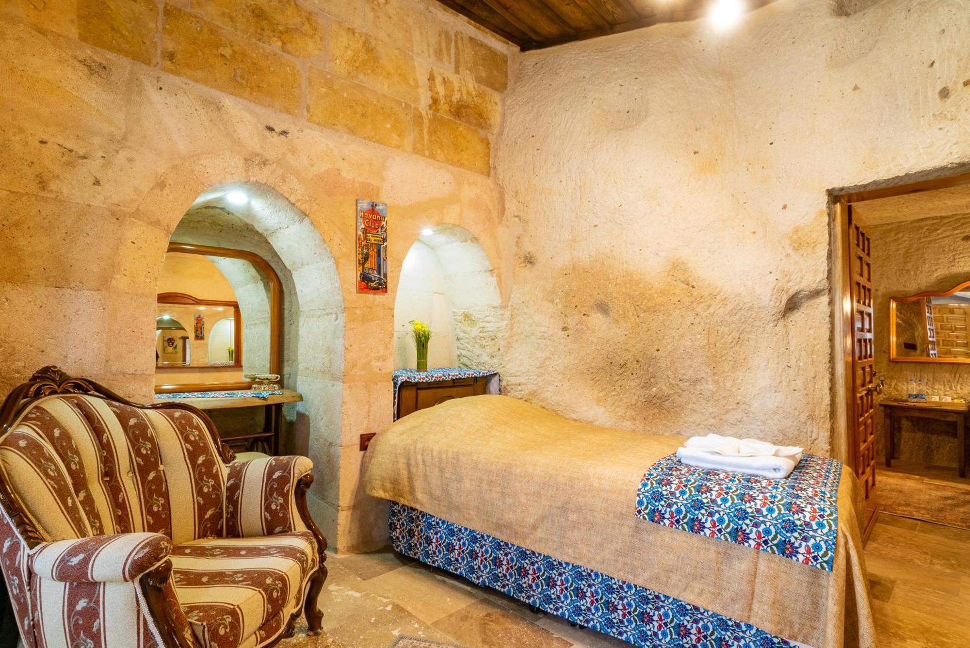 Hotel Cappadocia Inans Cave & Swimming Pool Hot Nevşehir Exterior foto