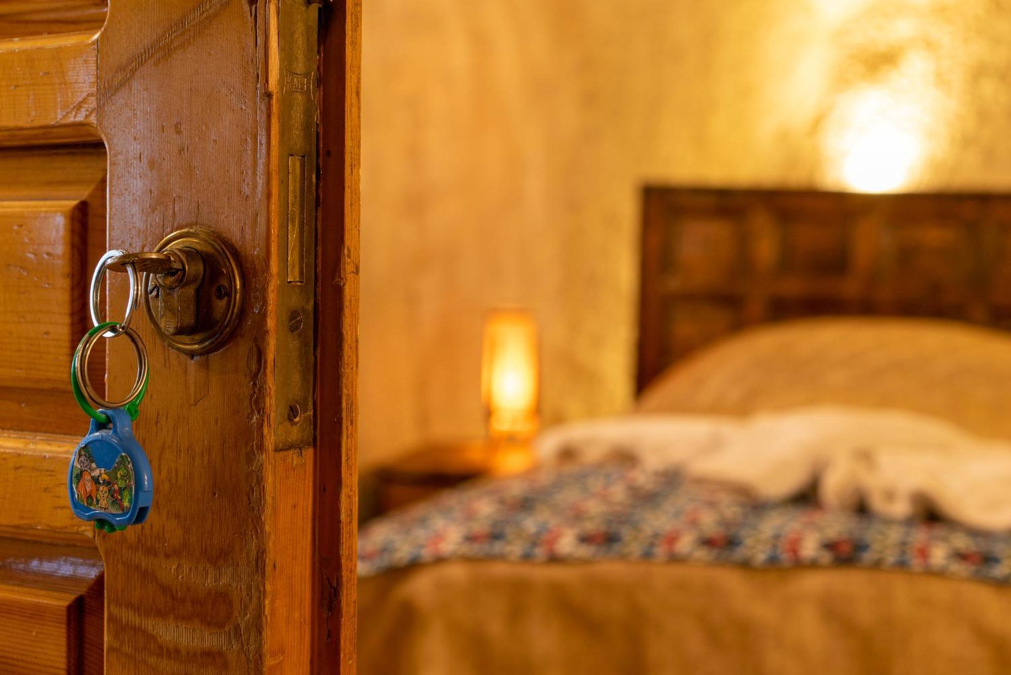 Hotel Cappadocia Inans Cave & Swimming Pool Hot Nevşehir Exterior foto