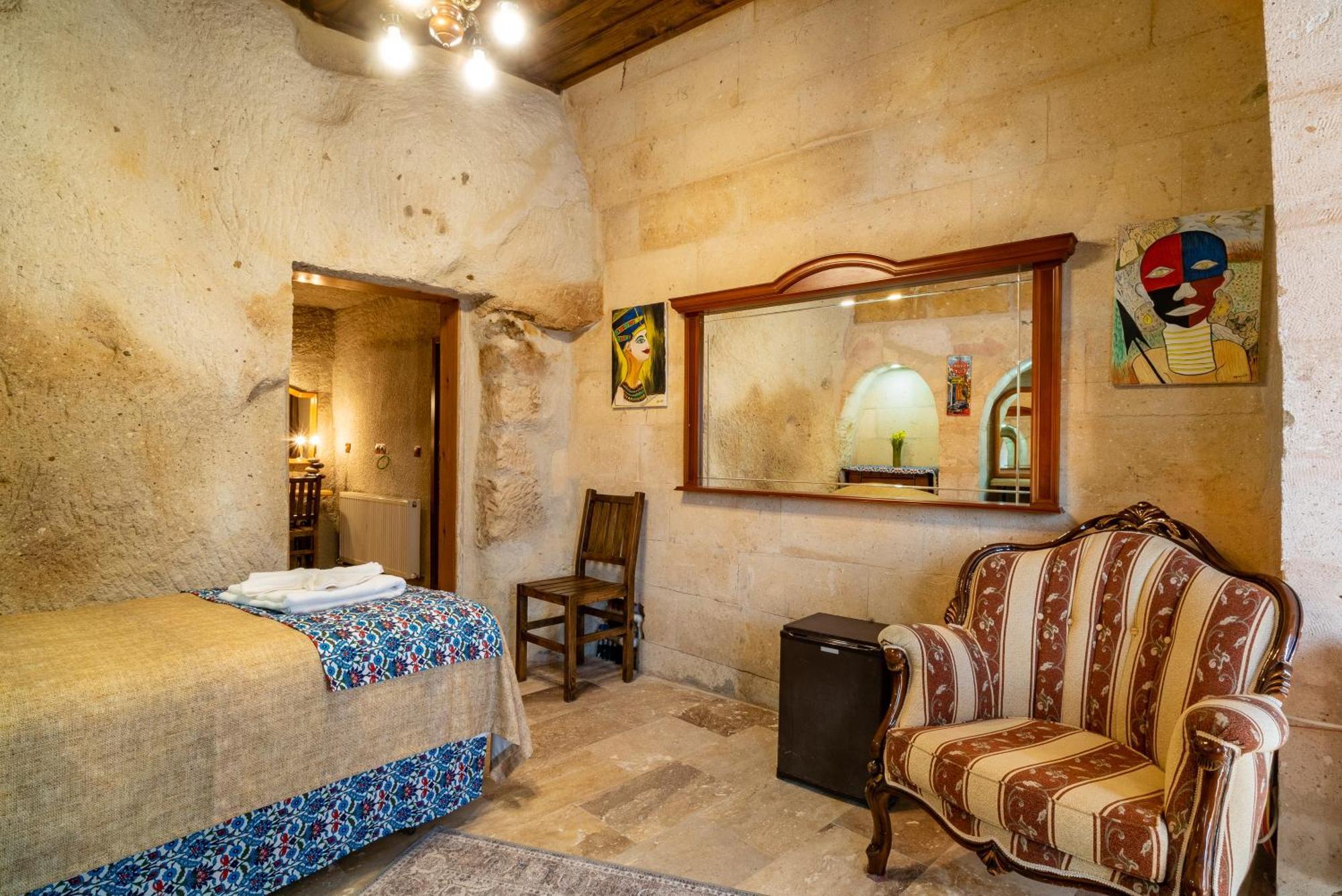 Hotel Cappadocia Inans Cave & Swimming Pool Hot Nevşehir Exterior foto