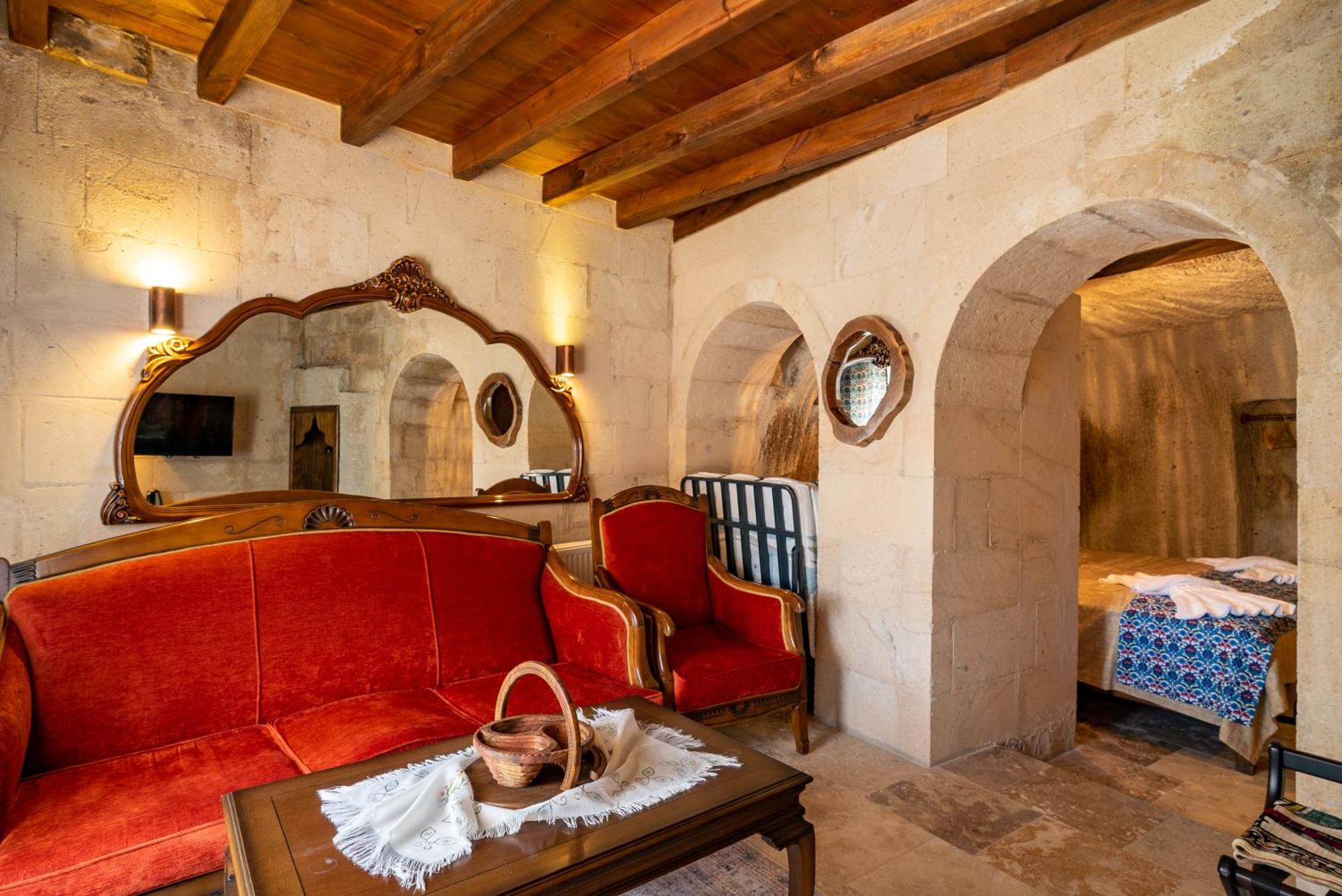 Hotel Cappadocia Inans Cave & Swimming Pool Hot Nevşehir Exterior foto