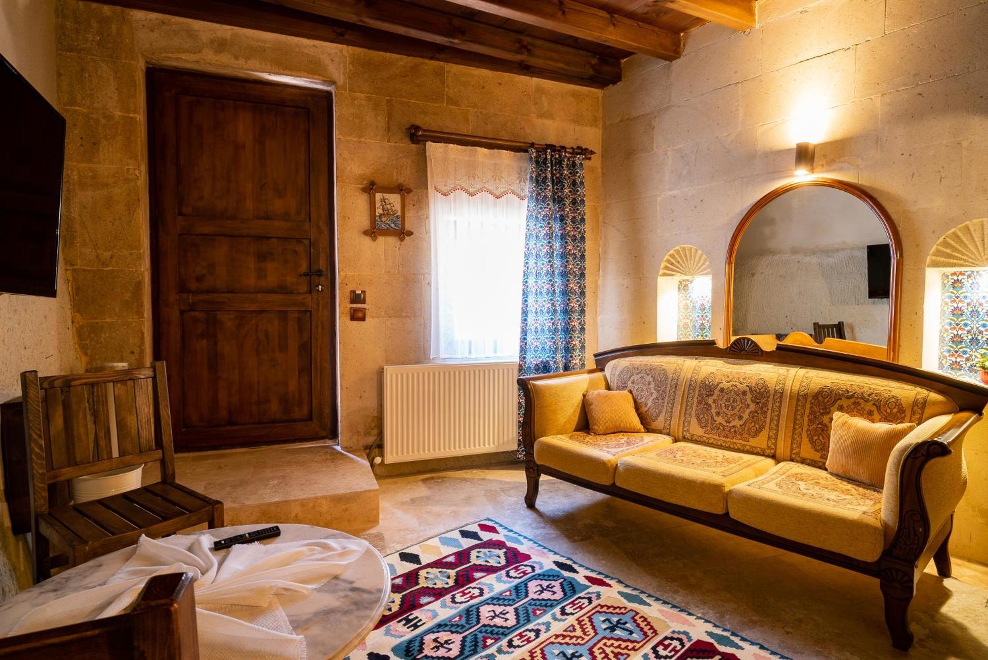 Hotel Cappadocia Inans Cave & Swimming Pool Hot Nevşehir Exterior foto