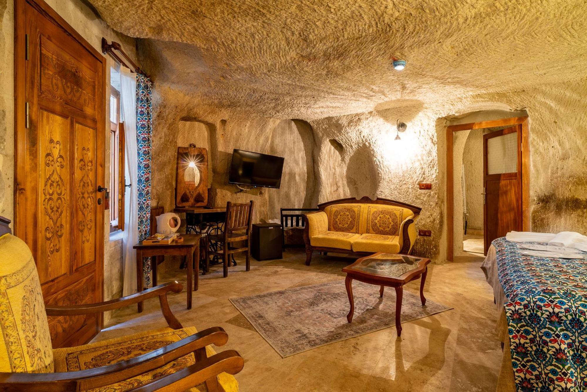 Hotel Cappadocia Inans Cave & Swimming Pool Hot Nevşehir Exterior foto